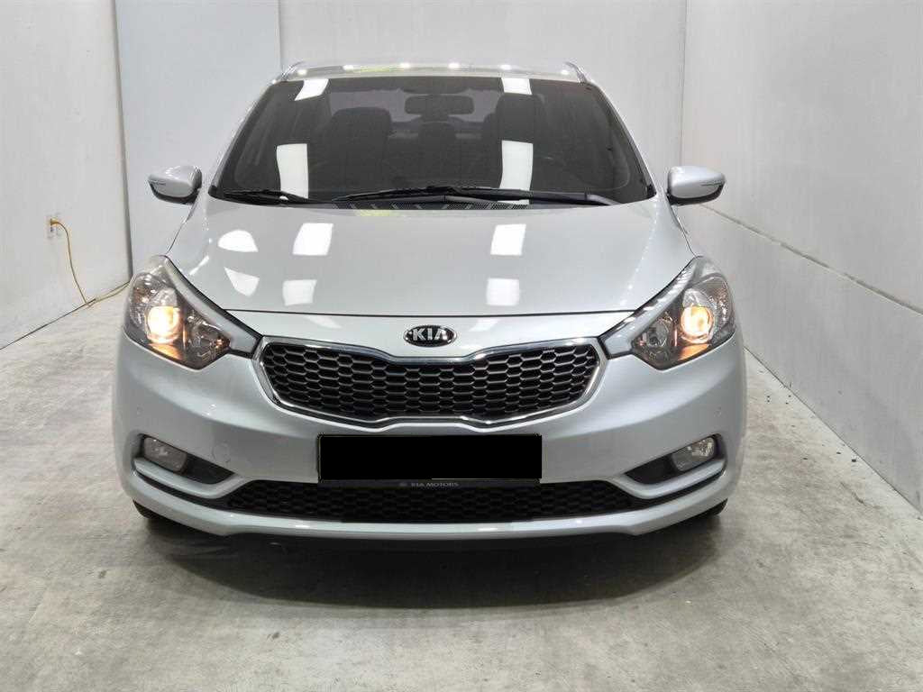 Kia K3 — photo 01