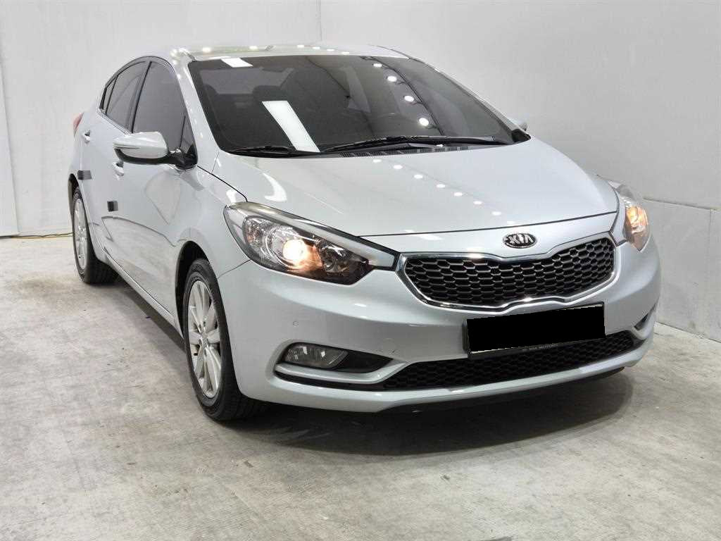 Kia K3 — photo 02