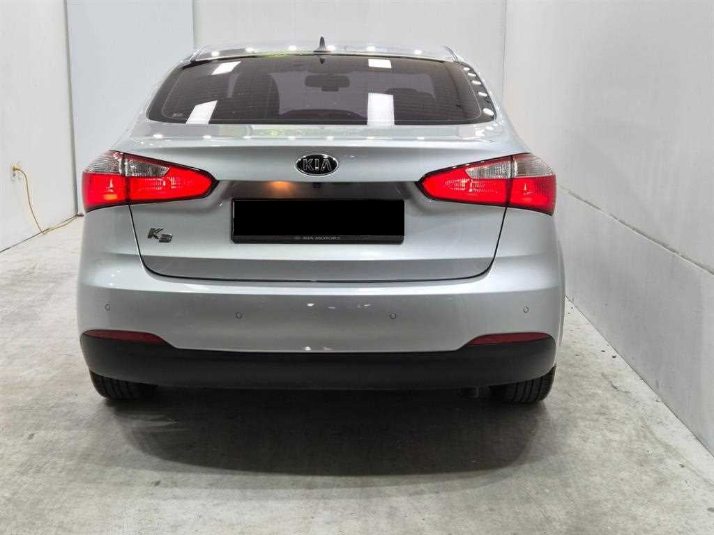 Kia K3 — photo 03