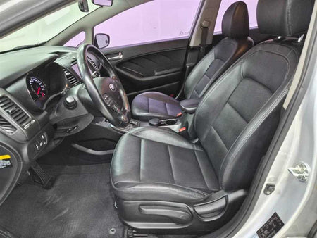 Kia K3 — photo 10