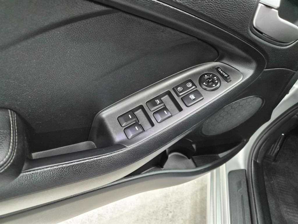 Kia K3 — photo 11