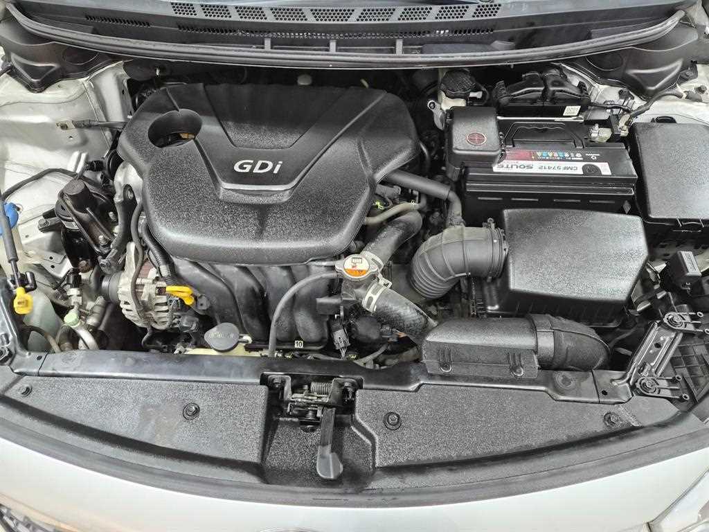 Kia K3 — photo 20