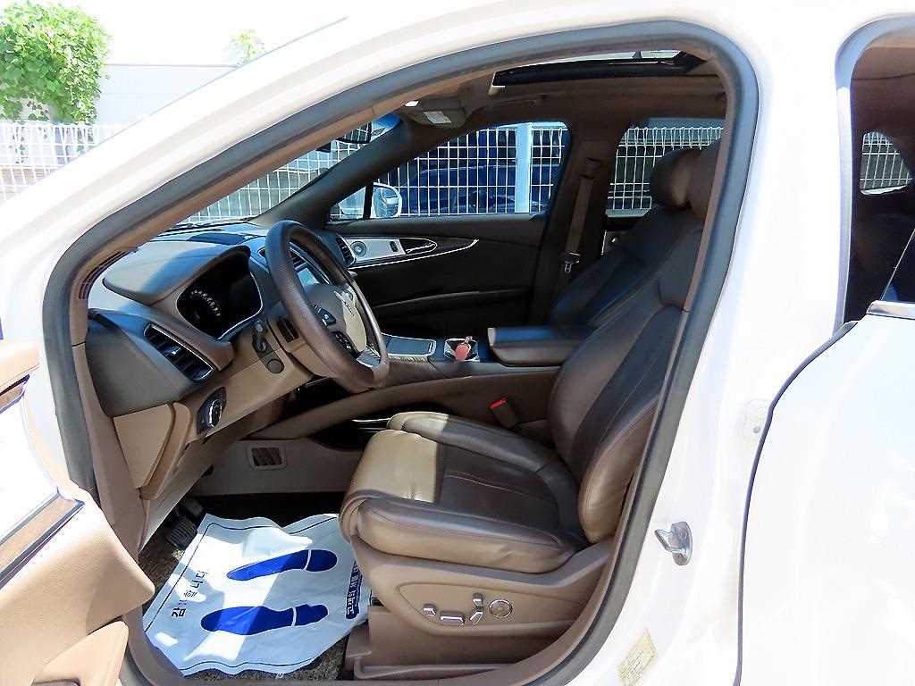 Lincoln MKX — photo 05