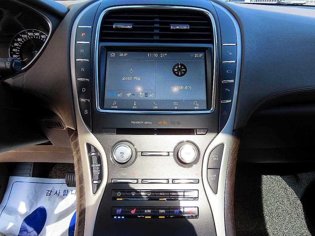 Lincoln MKX — photo 12