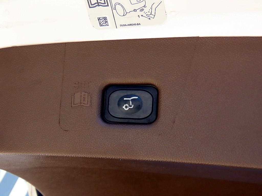 Lincoln MKX — photo 16