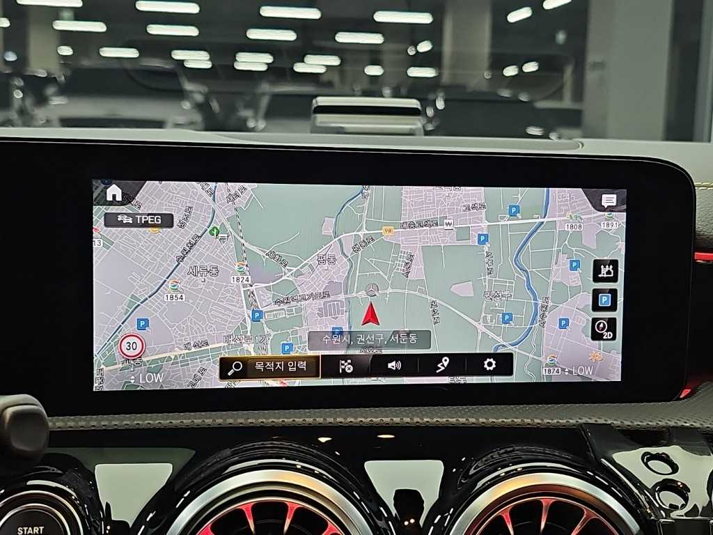 Mercedes-Benz CLA-Class — photo 14