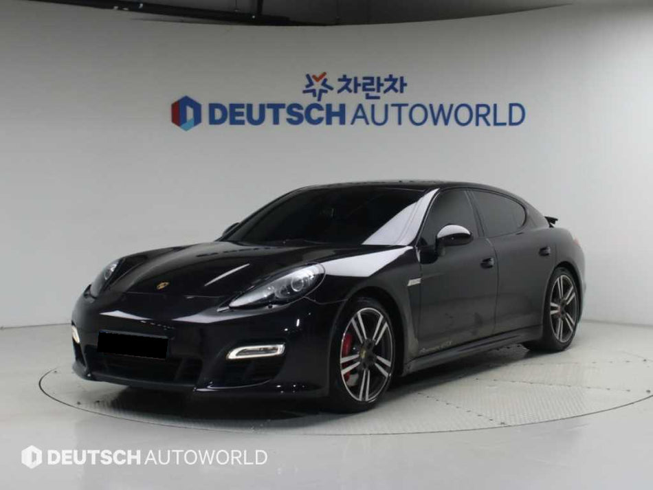Porsche Panamera — photo 01