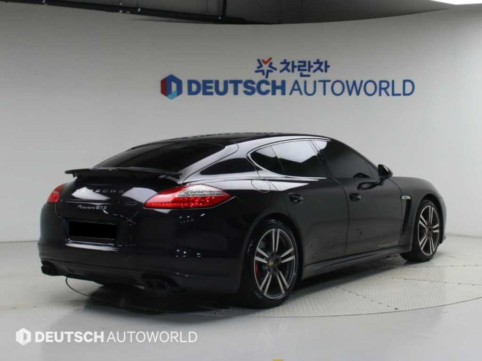 Porsche Panamera — photo 02