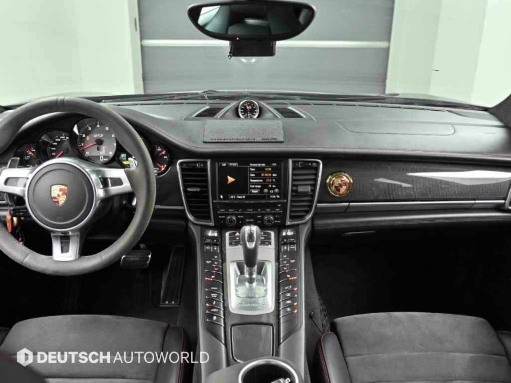 Porsche Panamera — photo 07