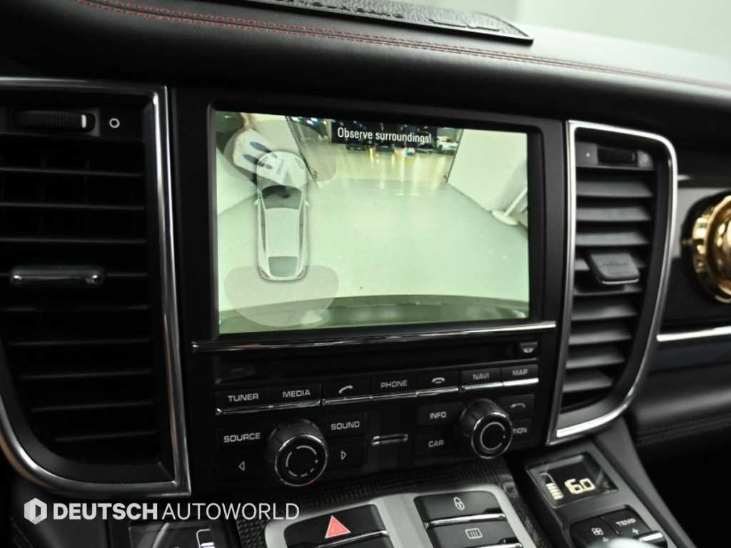 Porsche Panamera — photo 15