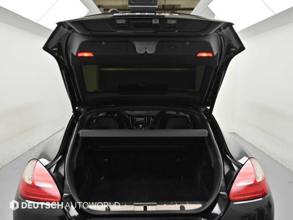 Porsche Panamera — photo 19
