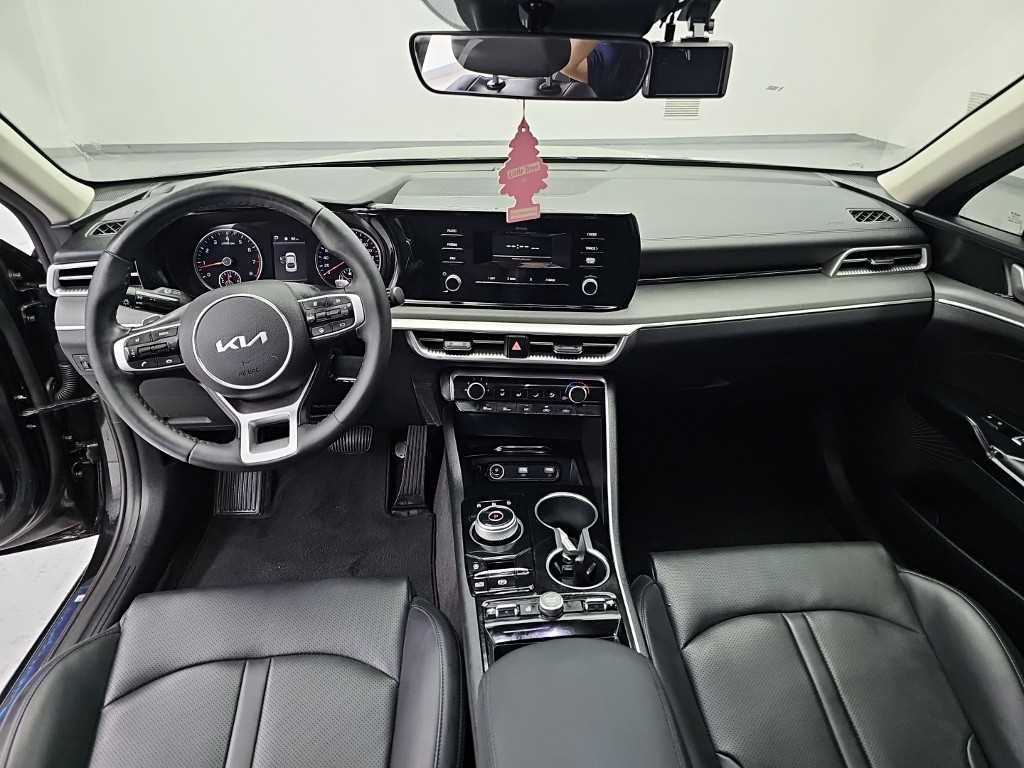 Kia K5 — photo 07