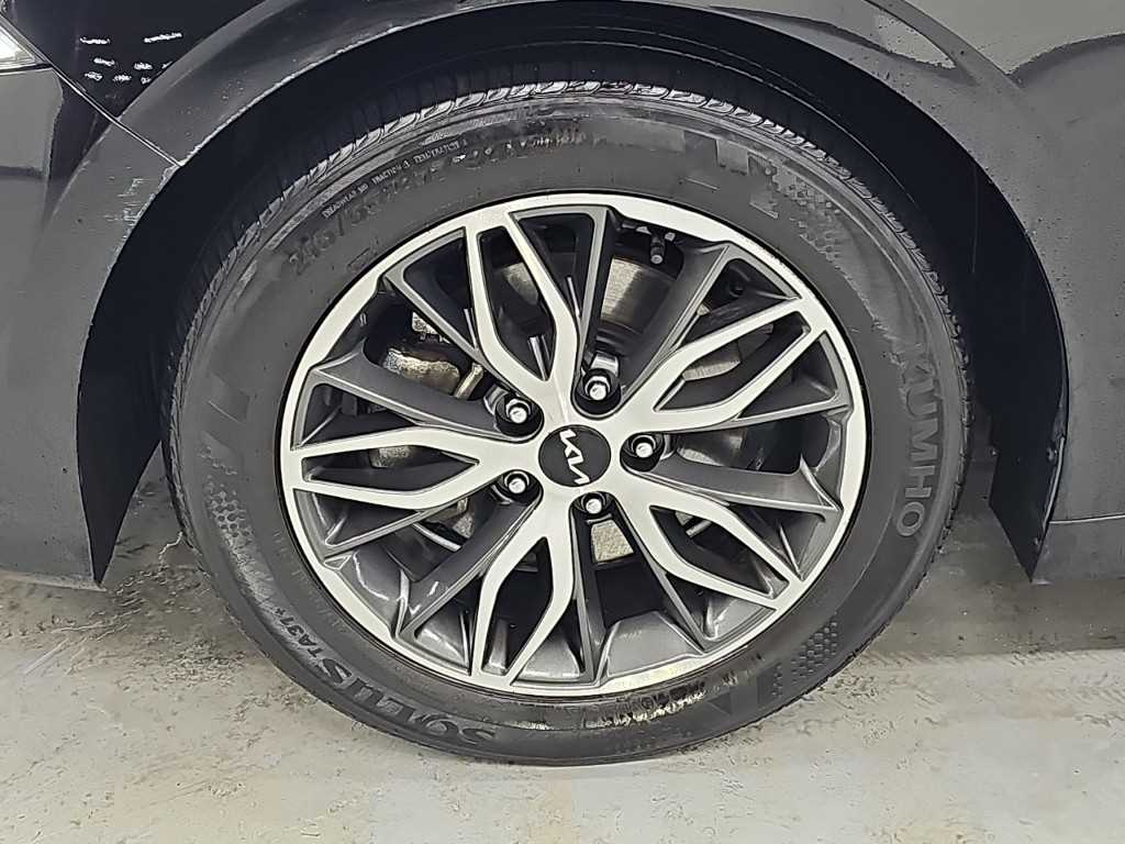 Kia K5 — photo 18