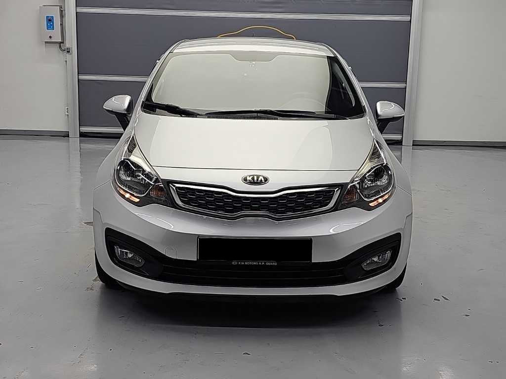 Kia pride — photo 02