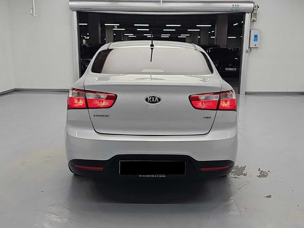 Kia pride — photo 03