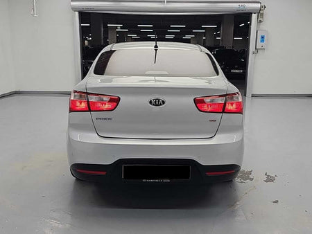 Kia pride — photo 03