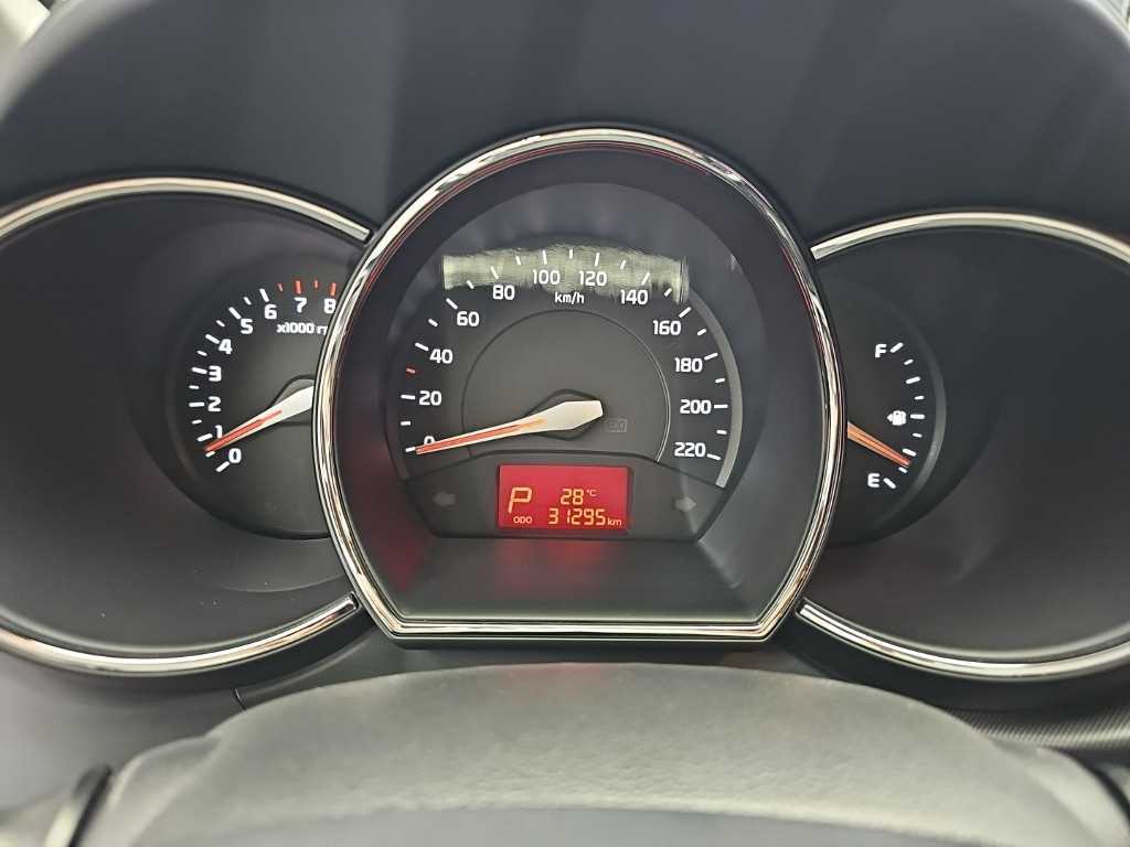Kia pride — photo 06