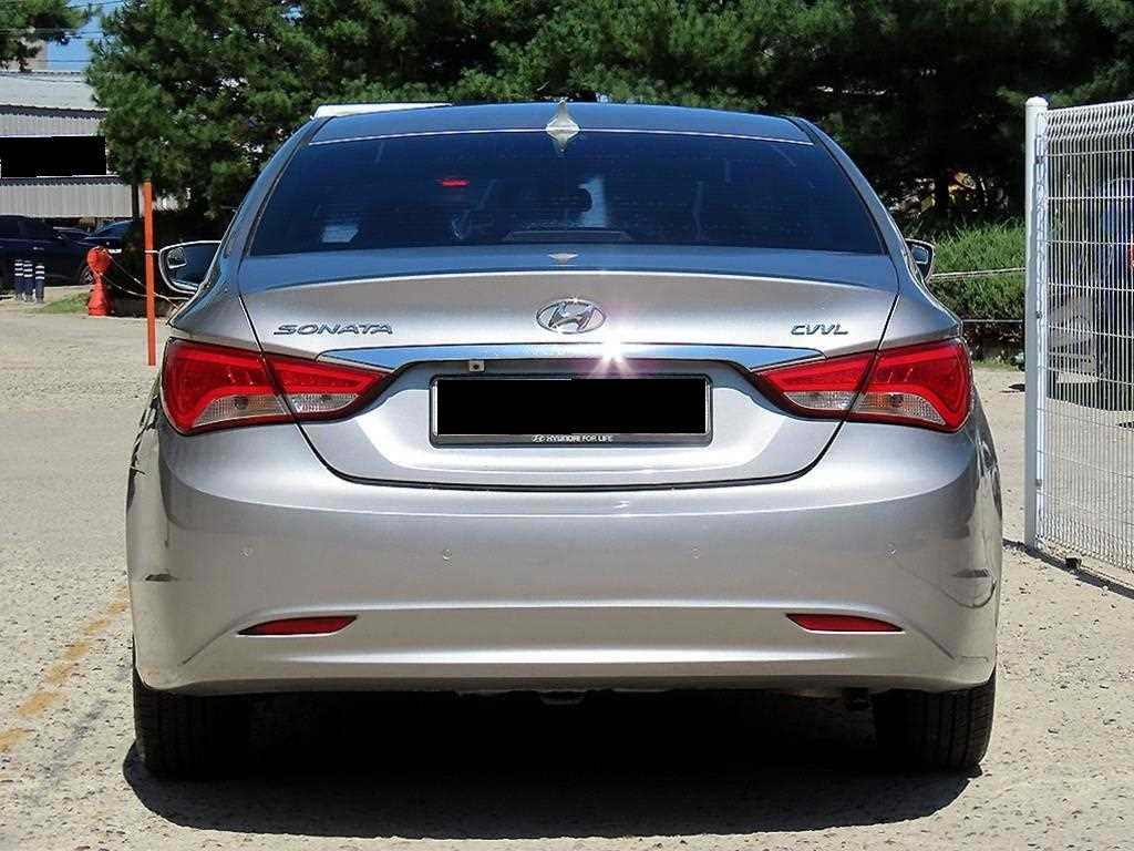 Hyundai Sonata — photo 04