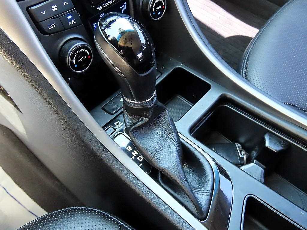 Hyundai Sonata — photo 10