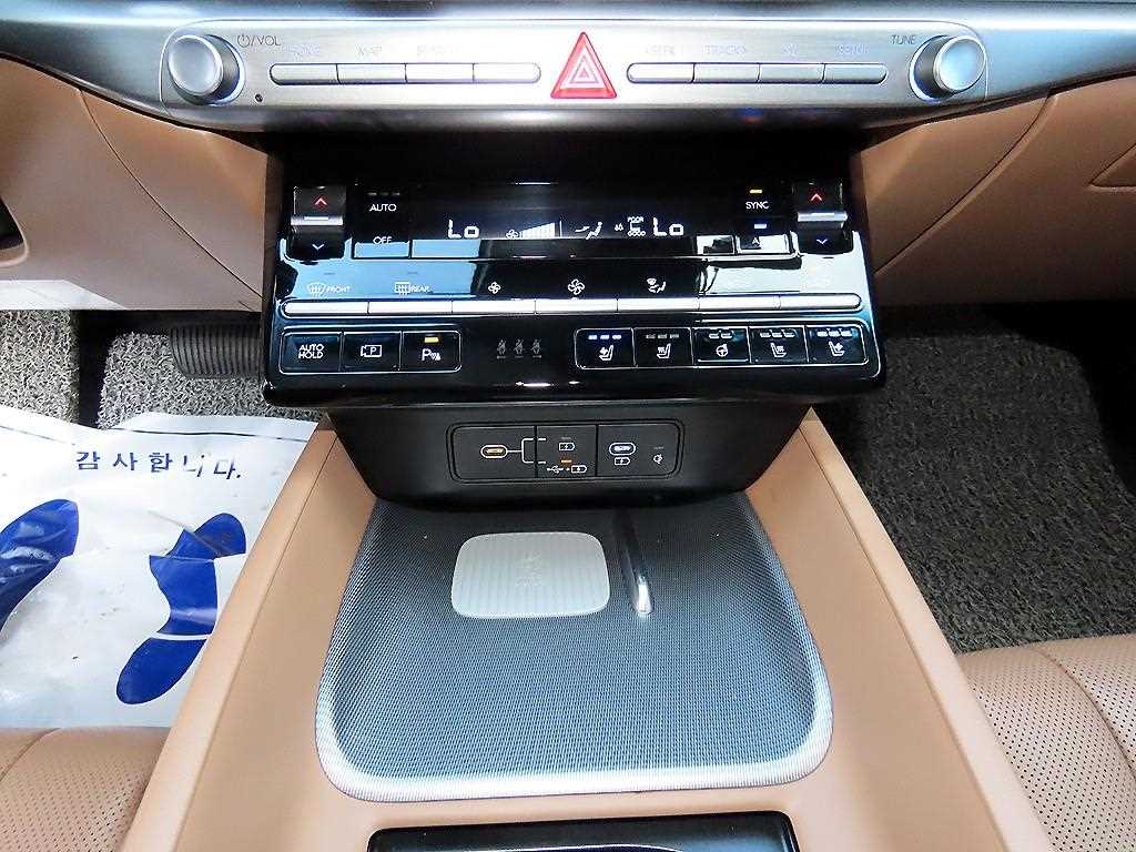 Hyundai Grandeur — photo 13