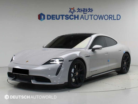 Porsche Taycan — photo 01