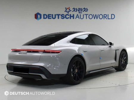 Porsche Taycan — photo 02