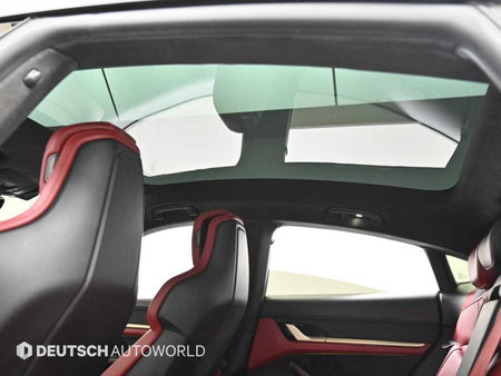 Porsche Taycan — photo 18