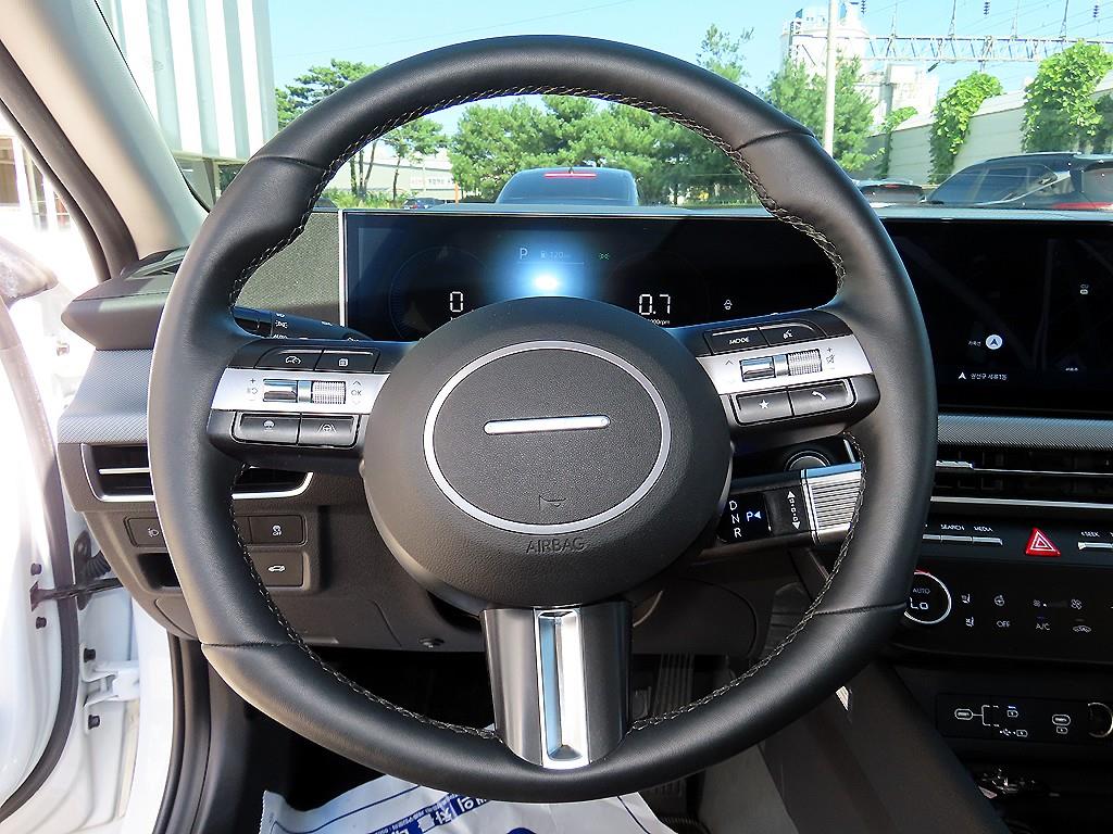 Hyundai Sonata — photo 08