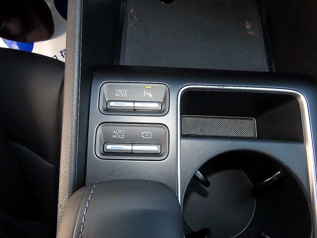 Hyundai Sonata — photo 16
