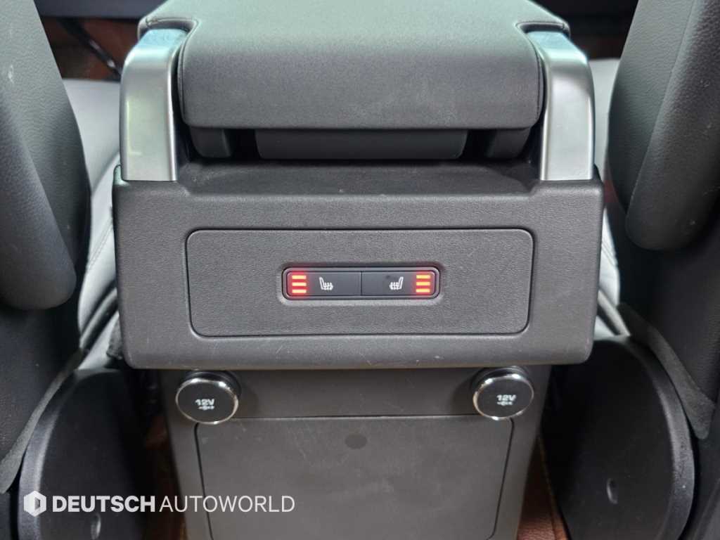 Land Rover Discovery — photo 16