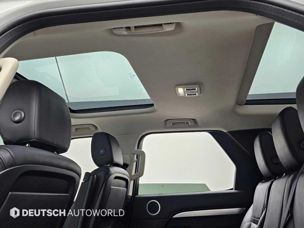 Land Rover Discovery — photo 18