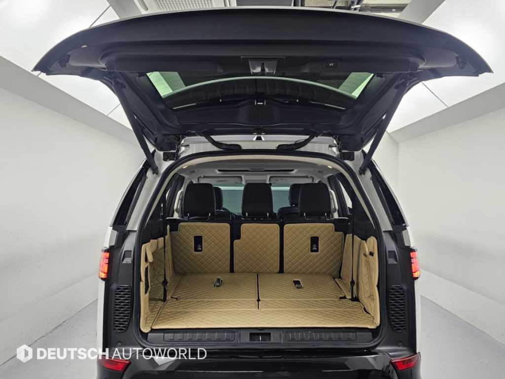 Land Rover Discovery — photo 19