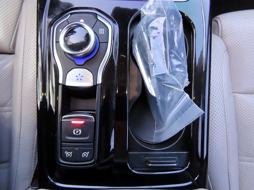 RENAULT SM6 — photo 14