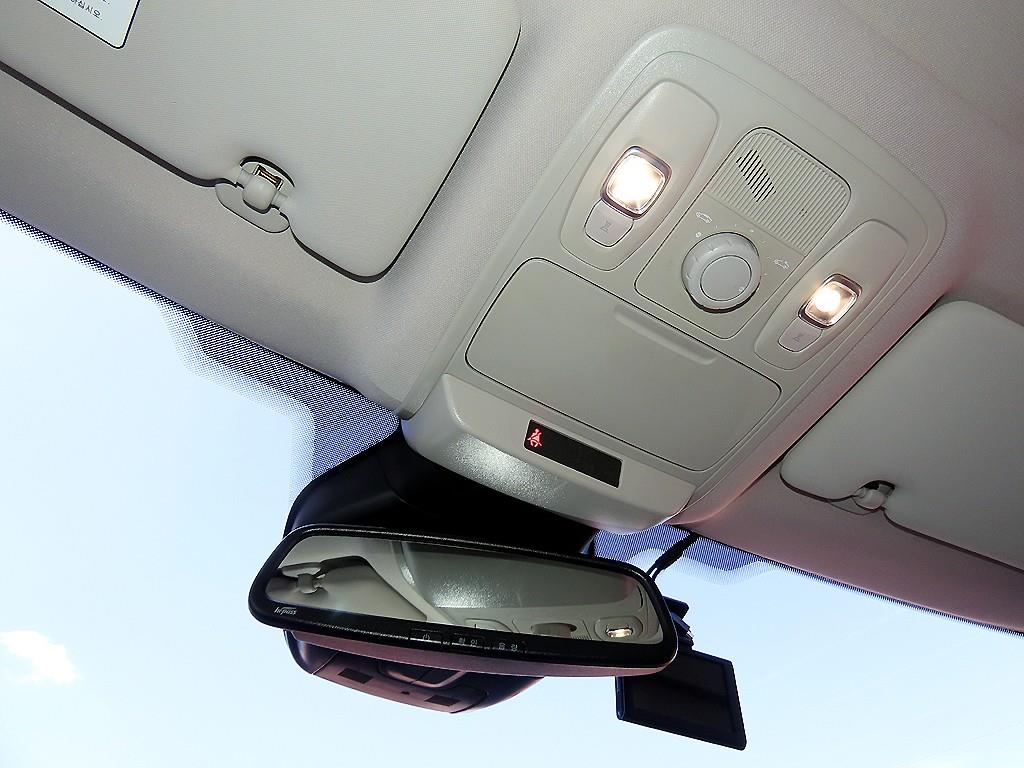 RENAULT SM6 — photo 16