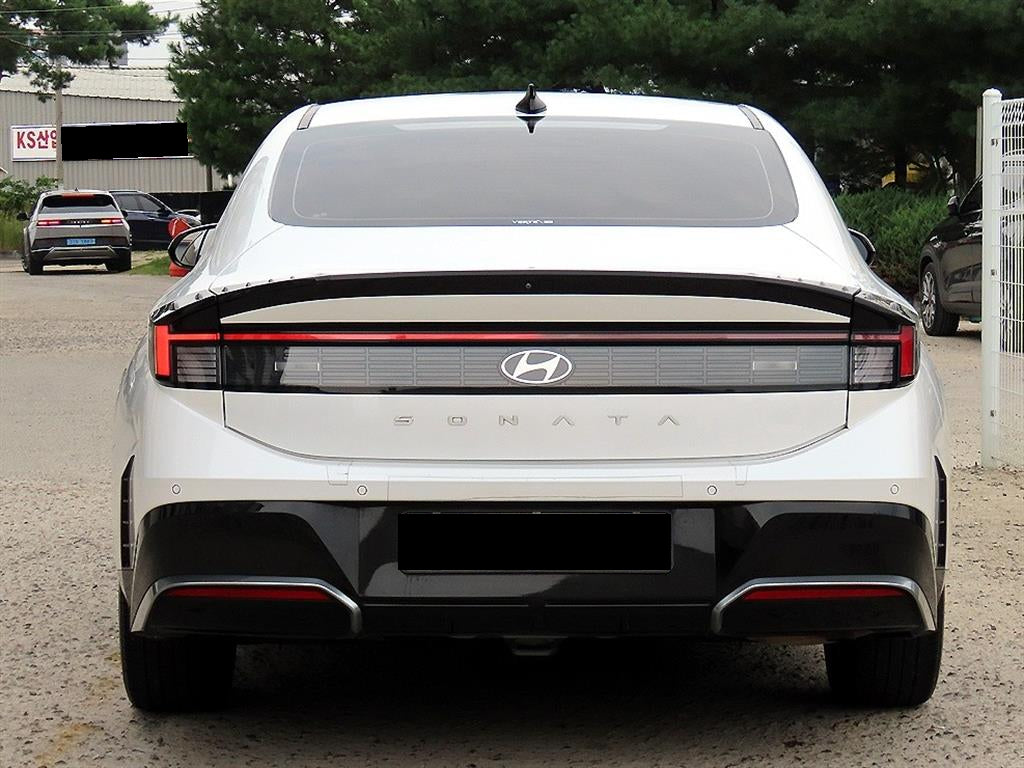 Hyundai Sonata — photo 04