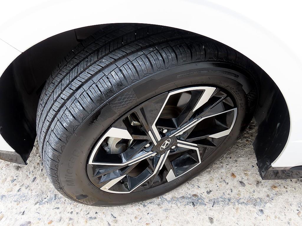 Hyundai Sonata — photo 20