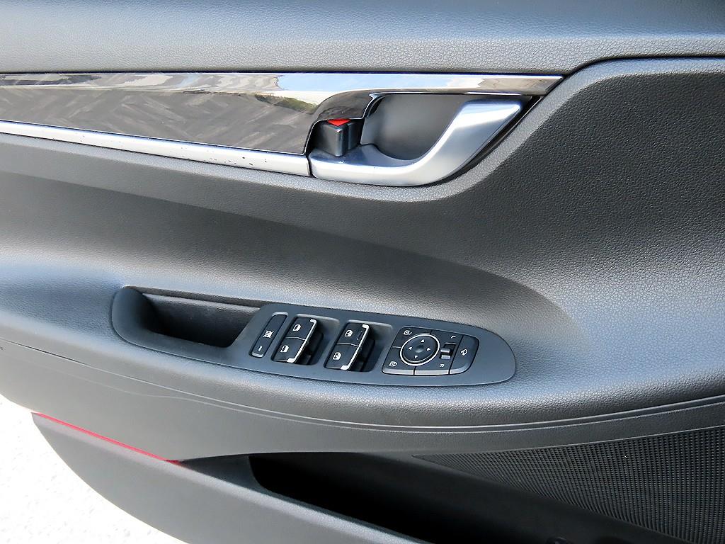Hyundai Grandeur — photo 11