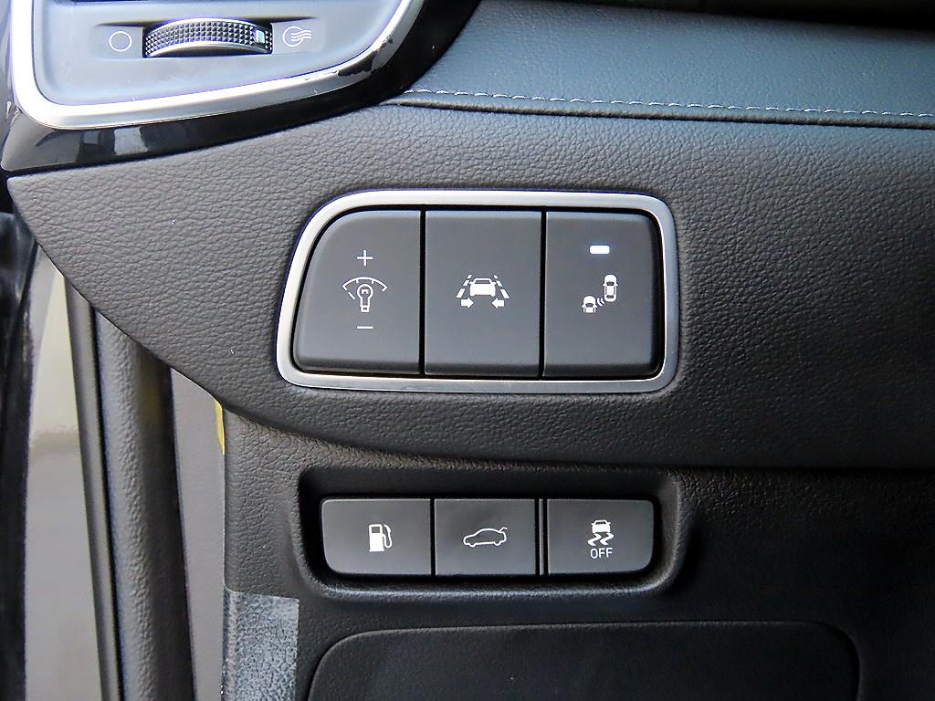 Hyundai Grandeur — photo 12