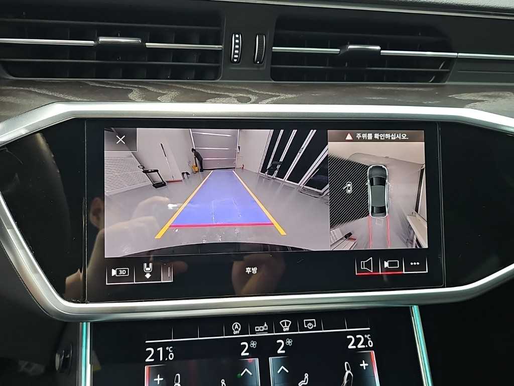 Audi A6 — photo 16