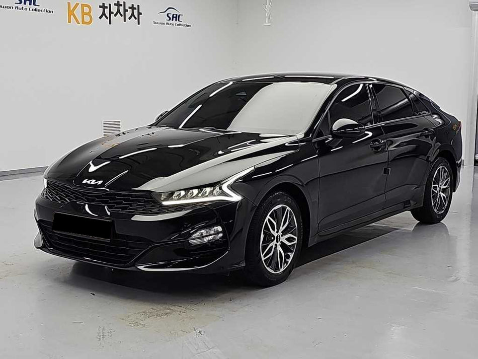 Kia K5 — photo 01