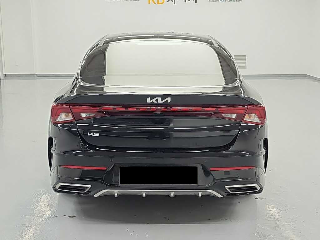 Kia K5 — photo 03