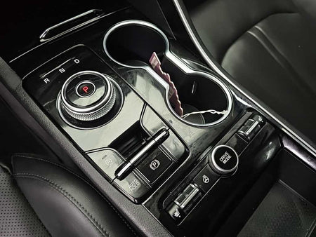 Kia K5 — photo 08