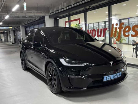 Tesla Model X — photo 01