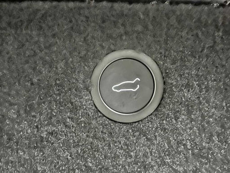 Tesla Model X — photo 07