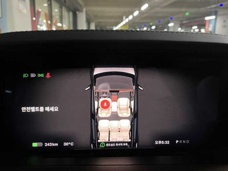 Tesla Model X — photo 15