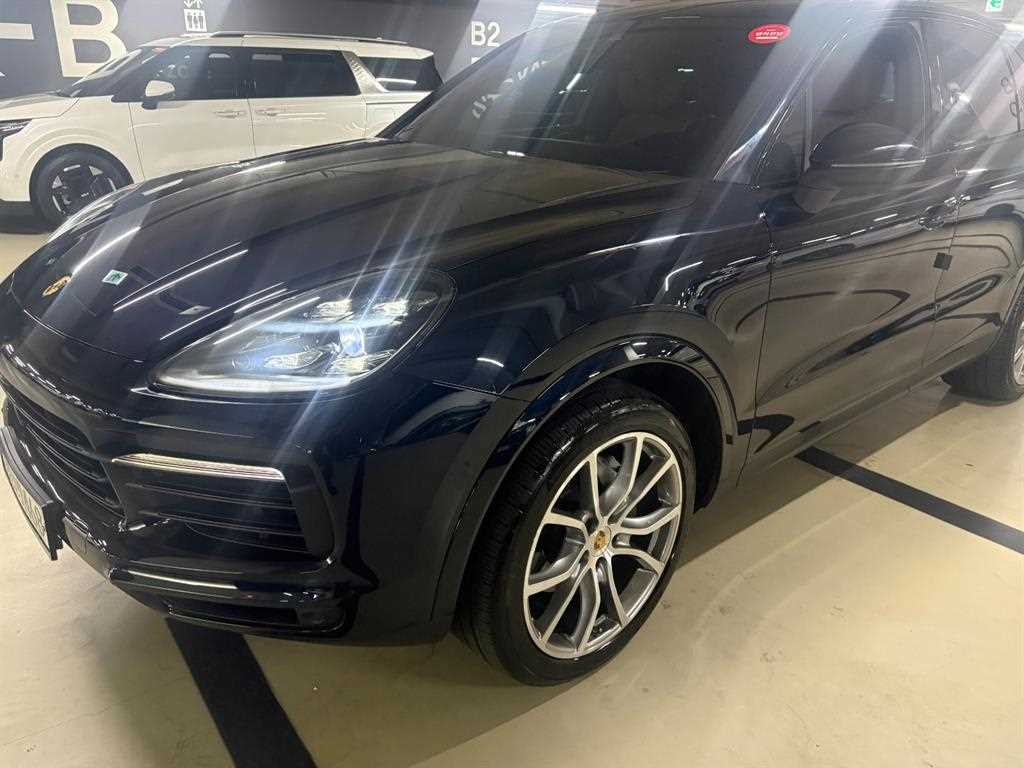 Porsche Cayenne — photo 02
