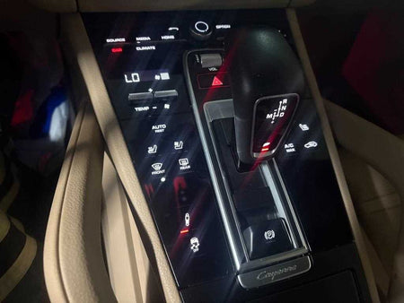 Porsche Cayenne — photo 09