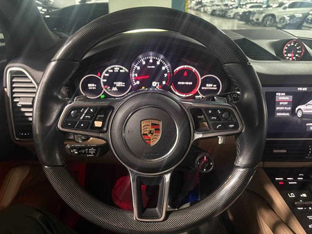 Porsche Cayenne — photo 13