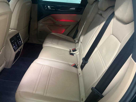 Porsche Cayenne — photo 15