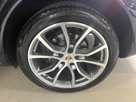 Porsche Cayenne — photo 17